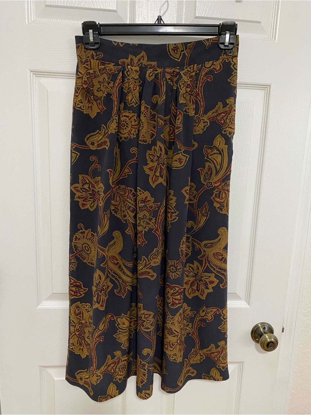 Vintage Jones New York 100% Silk Paisley Midi Skirt | Deep Navy Gold Maroon